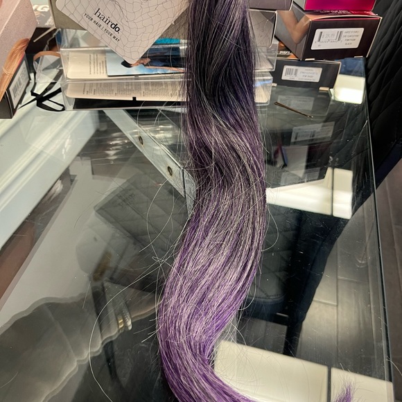 NIB 6 pc color extension set 23” clip ins in berry sorbet. - Picture 4 of 4